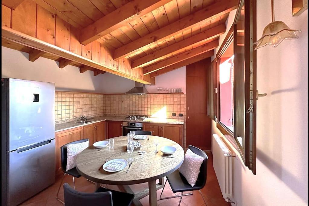 Casa Nel Borgo Di Argegnoアパートメント エクステリア 写真