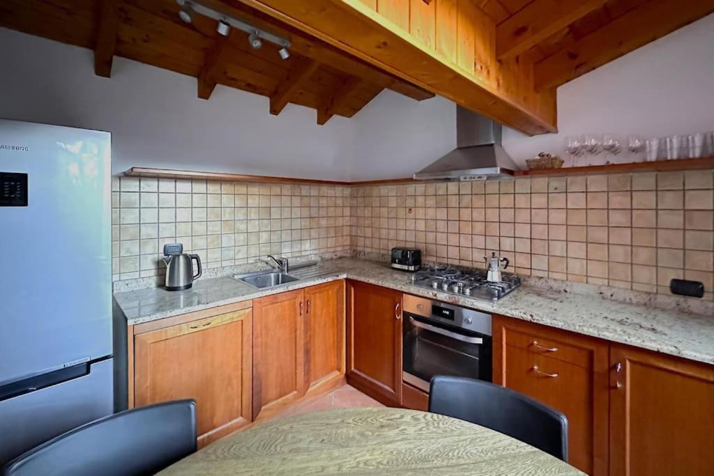 Casa Nel Borgo Di Argegnoアパートメント エクステリア 写真